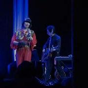 Yeah Yeah Yeahs Runaway