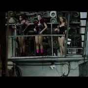 ANITTA MENINA MÁ VIDEO OFICIAL