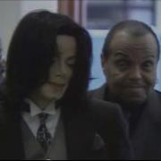 Jackson Arrives And Leaves Court