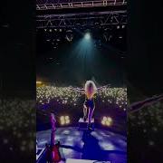 Şena Şener Sevmemeliyiz Konser Performans Musicfrekans