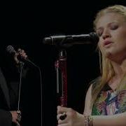 Kelly Clarkson Miley Cyrus Fade Into You
