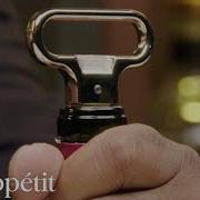 This Wine Bottle Opener Leaves No Trace