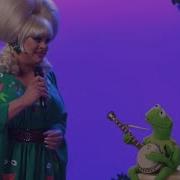 Kermit The Frog And Nina West Sing Rainbow Connection