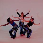StarBe Time To Fly Dance Practice Still Camera
