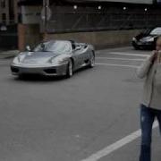 Ferrari 360 Pulls Up