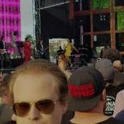 BreakBot Baby I M Yours Live Crssd