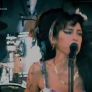 Amy Winehouse Tears Dry On Their Own Live 2008