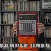 Распаковка и первый взгляд на образец AKAI MPC