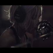 Loreen Walk With Me