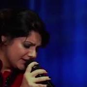 ESRA SEZER SARI GELİN RİSİNG STAR Heycandan Yutkundu
