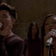 GLEE Full Performance Of Roar