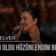 Ebru Elver Akşam Oldu Hüzünlendim Ben Yine Masadayız