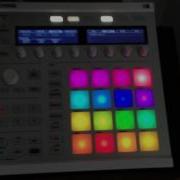 N I Maschine MKII White In Action