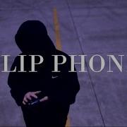 Oliver Flip Phone