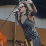 Charli XCX Break The Rules Live