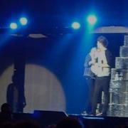 Louis And Liam S Water Fight Take Me Home Tour In Paris April 29th 2013