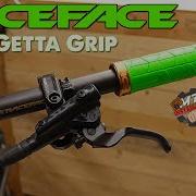 Установлены новые накладки на руль Race Face Getta Grips