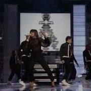 Nelly Furtado Feat Timbaland Promiscuous Maneater Live At Fashion Rocks 2006