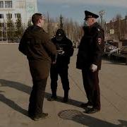Полицейские объясняют мирнинцам важность самоизоляции
