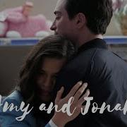 Amy And Jonah Hold On The Superstore