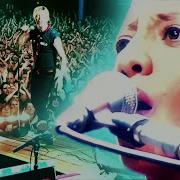 David Bowie Gail Ann Dorsey Under Pressure Live In Dublin A Reality Tour 2003