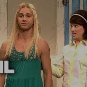 Girls Try On New York Funky Style Clothes SNL
