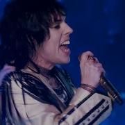 The Struts Body Talks Live From The Victoria S Secret 2018 Fashion Show
