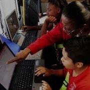 CNN Hero Builds Mobile Computer Lab To Help Community