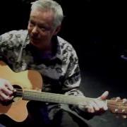 Tommy Emmanuel Plays Struttin On My Guitar