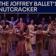 En Pointe The Making Of The Joffrey Ballet S Nutcracker