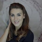 Стильная укладка на каждый день от Люды BlushSupreme All Things Hair