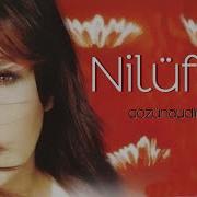 Nilüfer Bir Garip Yolcuyum