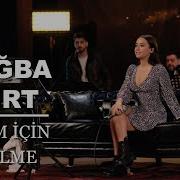 Tuğba Yurt Benim İçin Üzülme Akustik Canlı Performans