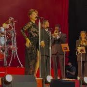 RAYE Oscar Winning Tears LIVE München 2025 RAYEofficial