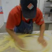 Domino S Guy Makes 3 Pizzas In 39 Seconds Sarasota Herald Tribune