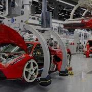 Внутри гигантского завода Ferrari линия по производству суперкаров