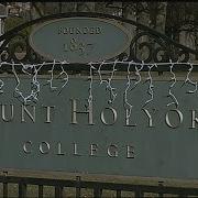 Proposed Mount Holyoke Logo Causes Controversy Within Community