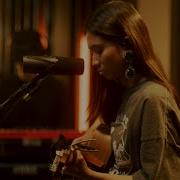 NIKI Strange Land Live Acoustic Sessions