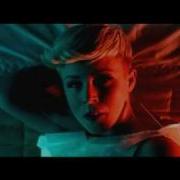 Röyksopp The Girl And The Robot Official Video