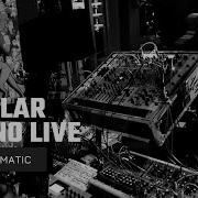 MODULAR TECHNO LIVE LYRA 8 BEHRINGER RD9