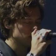Harry Styles From The Dining Table Barcelona 30 03 2018