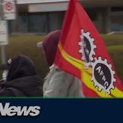 No Deal At Union Deadline Federal Workers Hit The Picket Lines