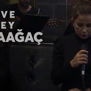 Merve Özbey I Karaağaç