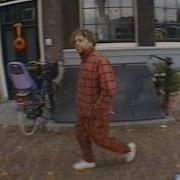 Benny Sings Passionfruit