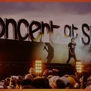 Kane Rain Down On Me Live Op Concert At SEA 2024