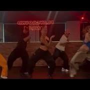 PAPI BONES FKA Twigs Pauline Casino Choreography Mirrored