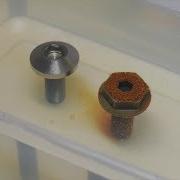 Steel VS Titanium Bolt Rust Test Timelapse