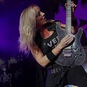 Poison Alice Cooper Nita Strauss Chastain Atlanta 8 22 17 FRONT ROW 4K