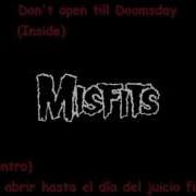 Misfits Don T Open Til Doomsday Subtitulado En Español E Ingles