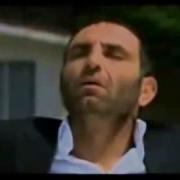 أعنية ميماتي مترجمة Bu şehir Girdap Gulum